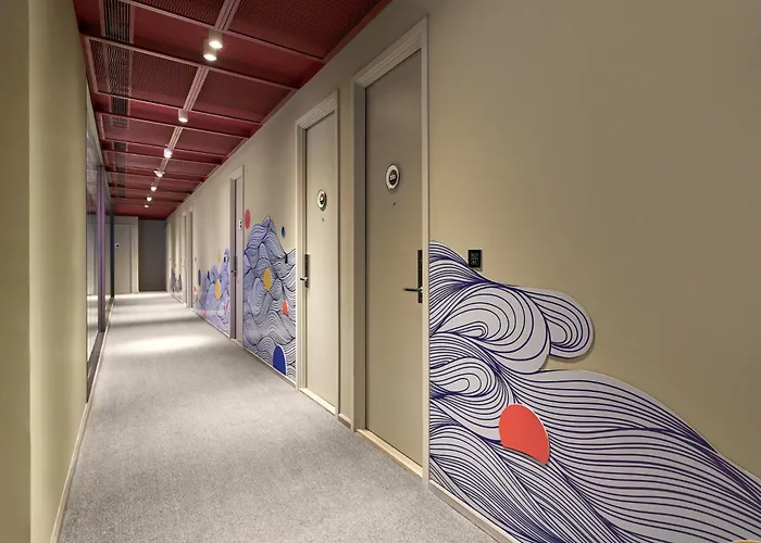 Hotel Riva Vibe By Pcl 3*