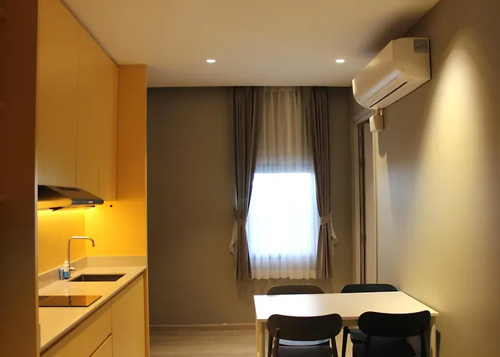 Hotel Riva Vibe By Pcl 3*